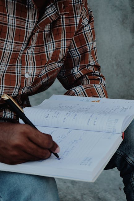 Writing as a Thinking Tool: Why Amazon's 6-Page Memos Beat PowerPoint Every Time