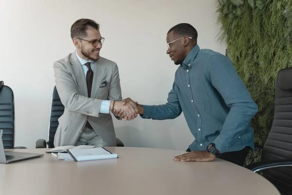 The Signing Bonus Play: Why Smart Candidates Are Taking Cash Over a Higher Base in 2026
